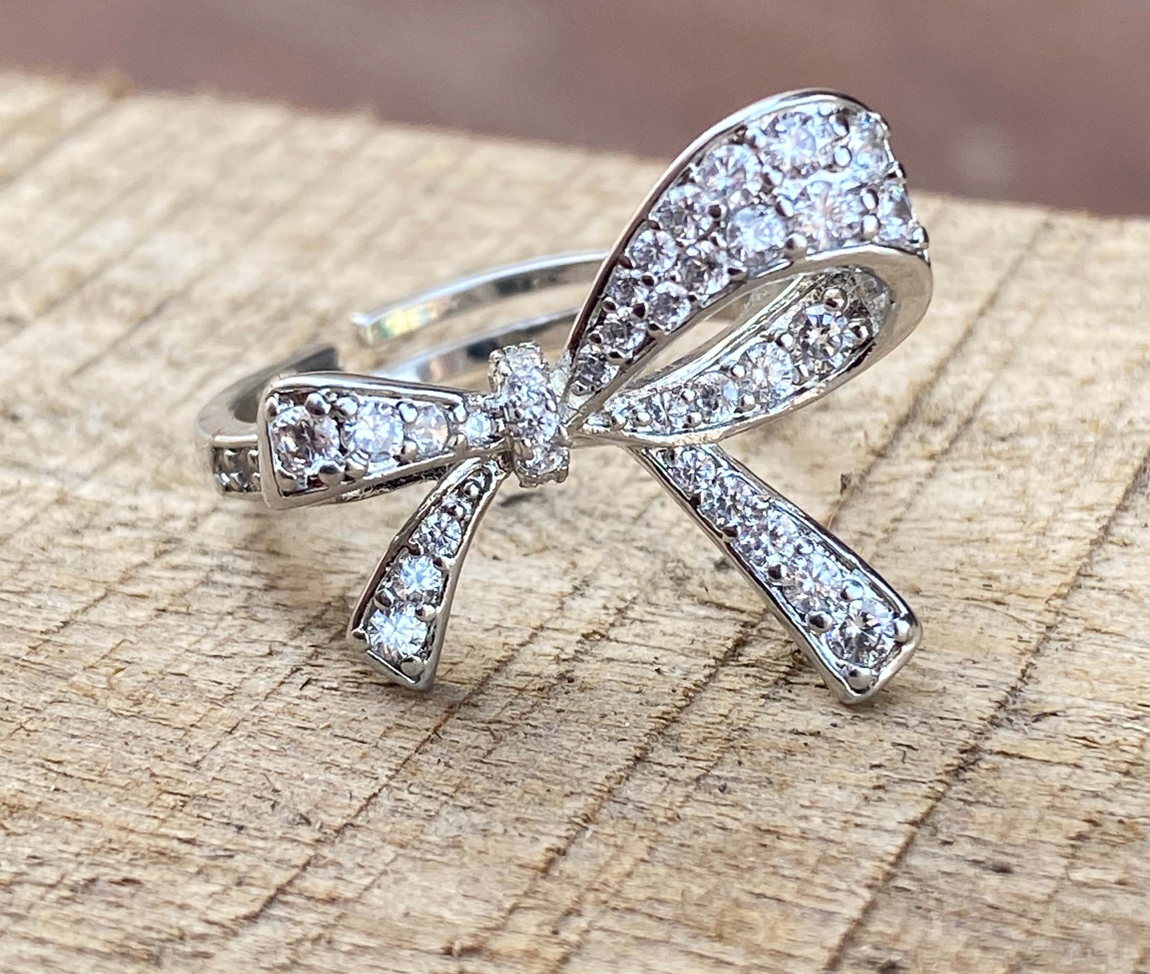 Bow-tie Sparkle Diamond Ring